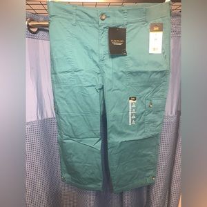 Woman’s Cargo Capris